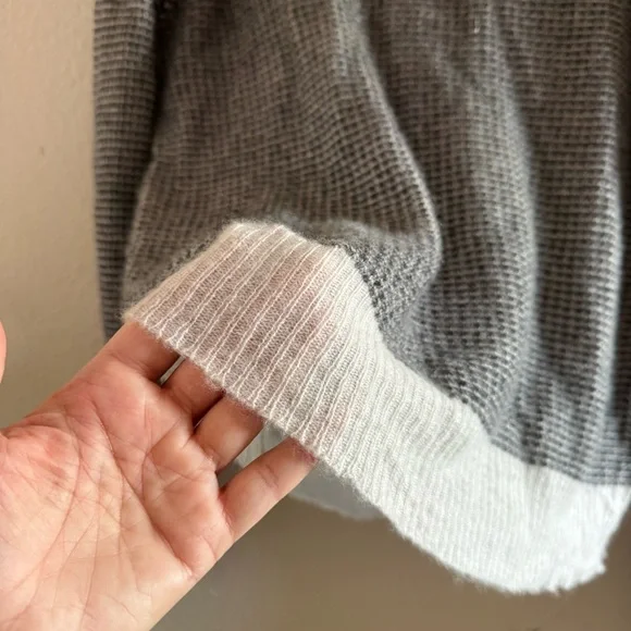 James Perse Cashmere featherlight sweater - Picture 6 of 9